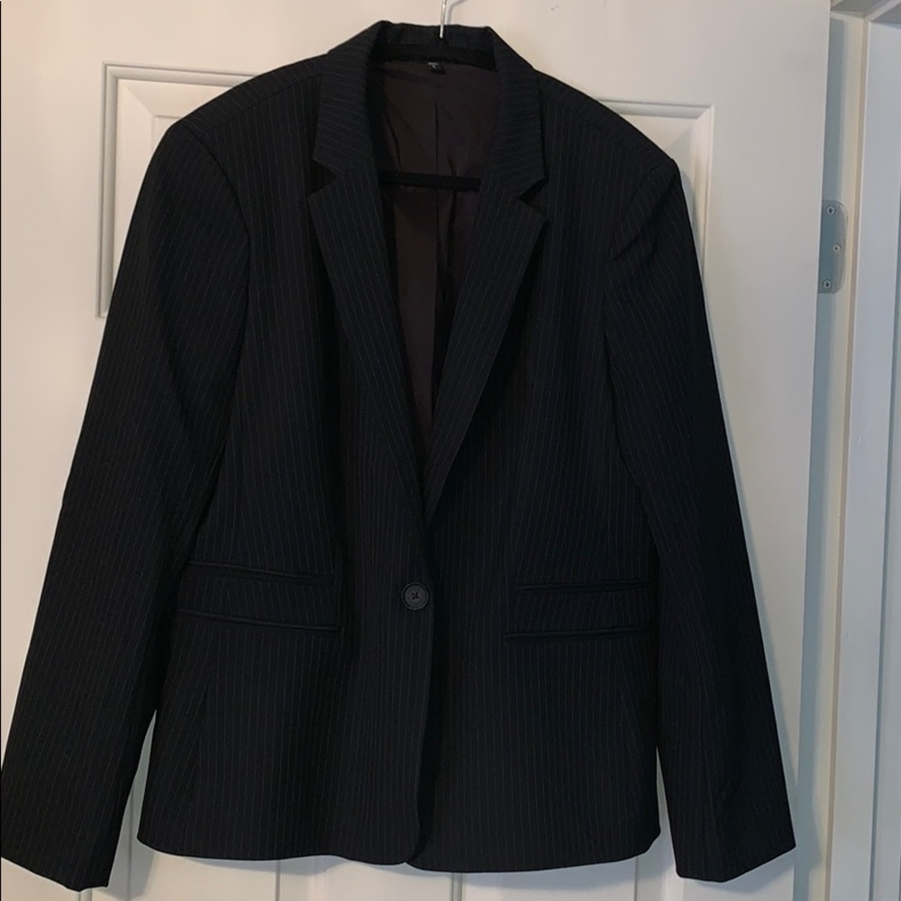 Express Women’s Black Pinstripe Blazer Size 16